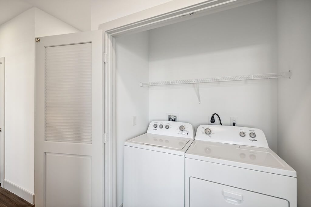 Side by side laundry at The Braydon Apartments in Napa CA